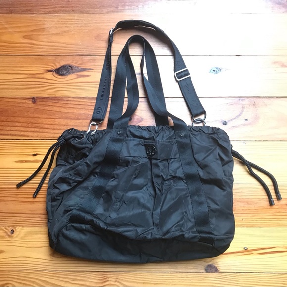 Lululemon Athletica Black Athletic Gym Bag, EUC, 22” - Picture 2 of 16